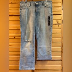 GAP CROP KICK Women’s Light Blue Distressed Jeans, Size 10/30 Regular, NWT